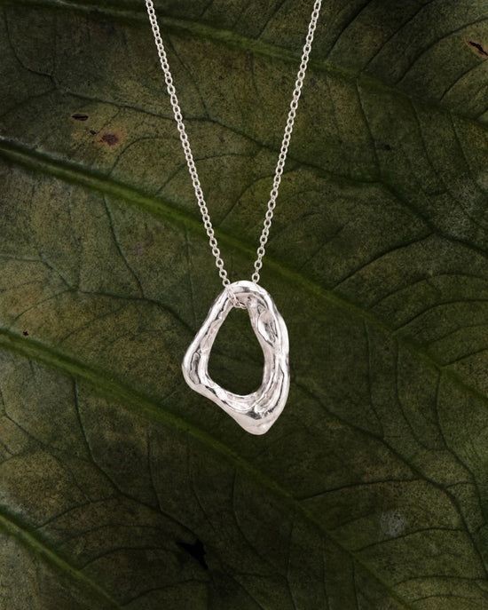 Collar Órbita